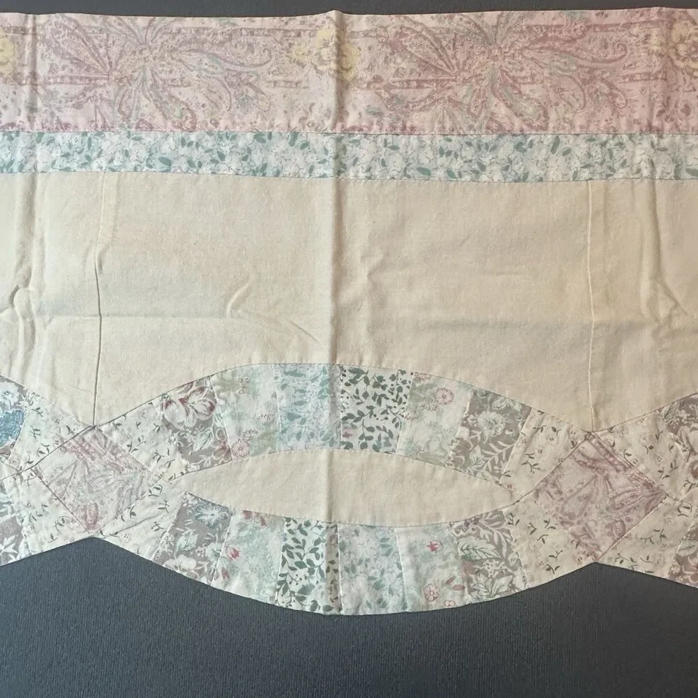 Handmade Double Wedding Ring Window Valance Pastel Floral Patchwork Cottage